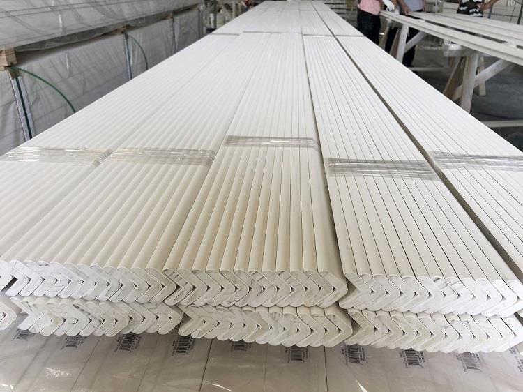 góc đúc bên ngoài exterior corner moulding