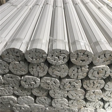 Giày đúc nhỏ bằng gỗ sơn lót màu trắng phổ biến hoặc vòng tròn cho ván chân tường